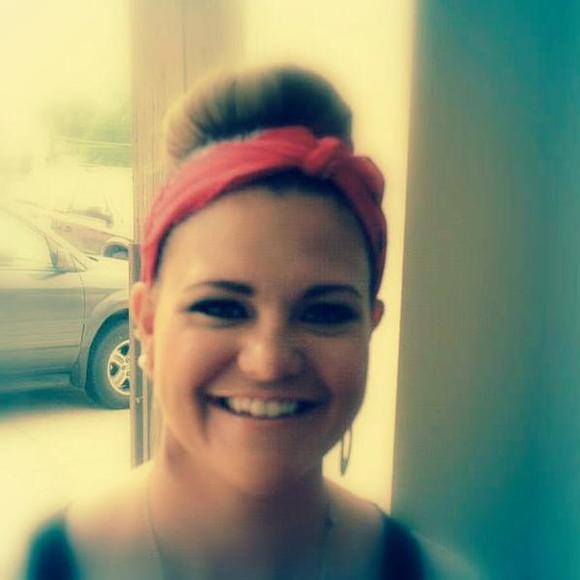 Meet your Posher, Hayley - Picture 1 of 1